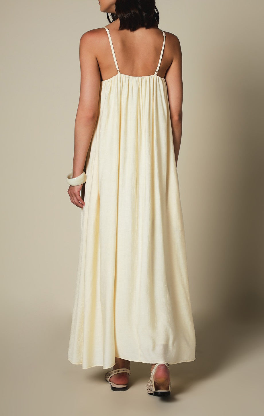 Sweetheart-Neckline-Tent-Maxi-Bluse mit Spaghetti-Strümpfen, weichem Pleats-Design, Empire-Halslinie, Sommerstrickkleid für Strand